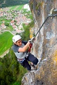 Steinwand Klettersteig mit Silke