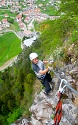 Steinwand Klettersteig mit Silke