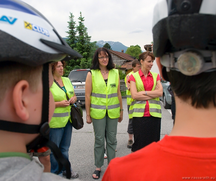 20100610091006.jpg - Alle Kinder halten jetzt ihren Fahrradführerschein in Händen!