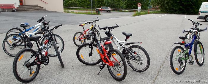 20100610091313.jpg - Alle Kinder halten jetzt ihren Fahrradführerschein in Händen!