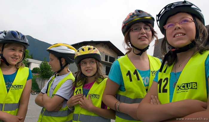 20100610091816.jpg - Alle Kinder halten jetzt ihren Fahrradführerschein in Händen!