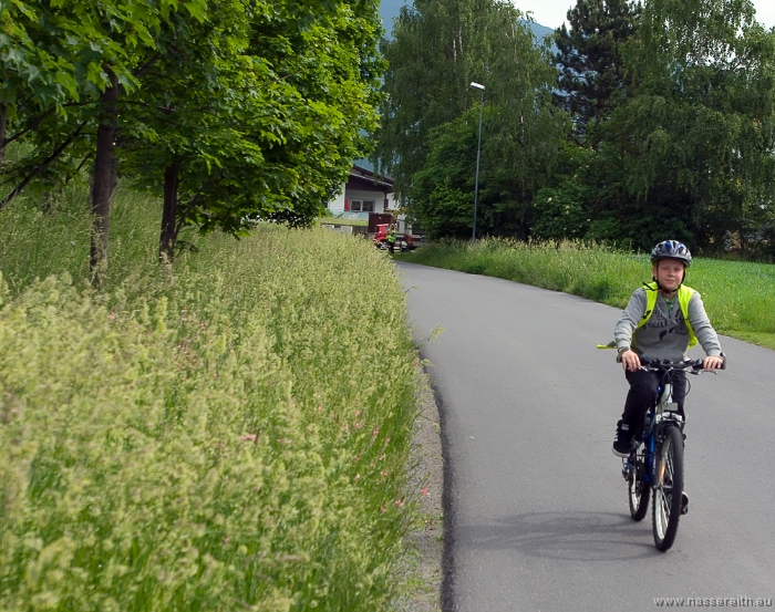 20100610093105.jpg - Alle Kinder halten jetzt ihren Fahrradführerschein in Händen!