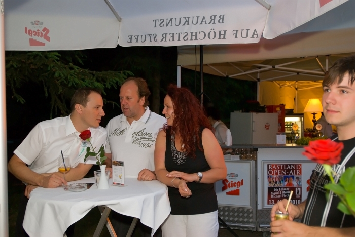 20100703211634.jpg - Rastland Veranstaltung mit black + white dresscode