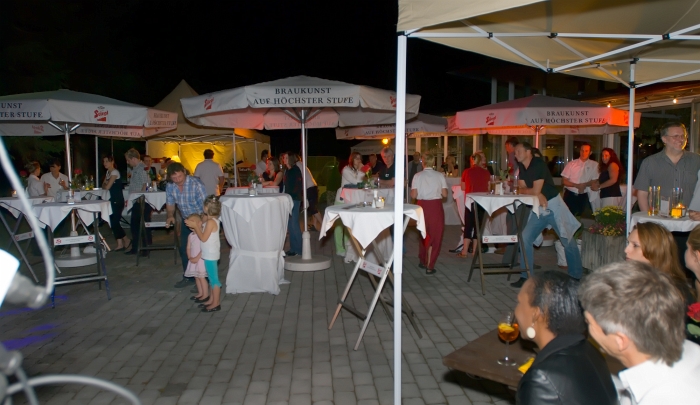 20100703221633.jpg - Rastland Veranstaltung mit black + white dresscode